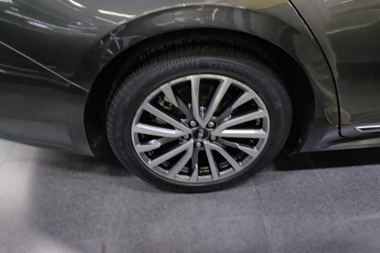 Used Lincoln Continental 2017 2.0T Two-Wheel-Drive Luxury Edition Exterior 5