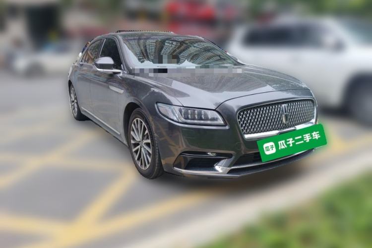 Used Lincoln Continental 2017 2.0T Two-Wheel-Drive Luxury Edition Front Right 45 Deg