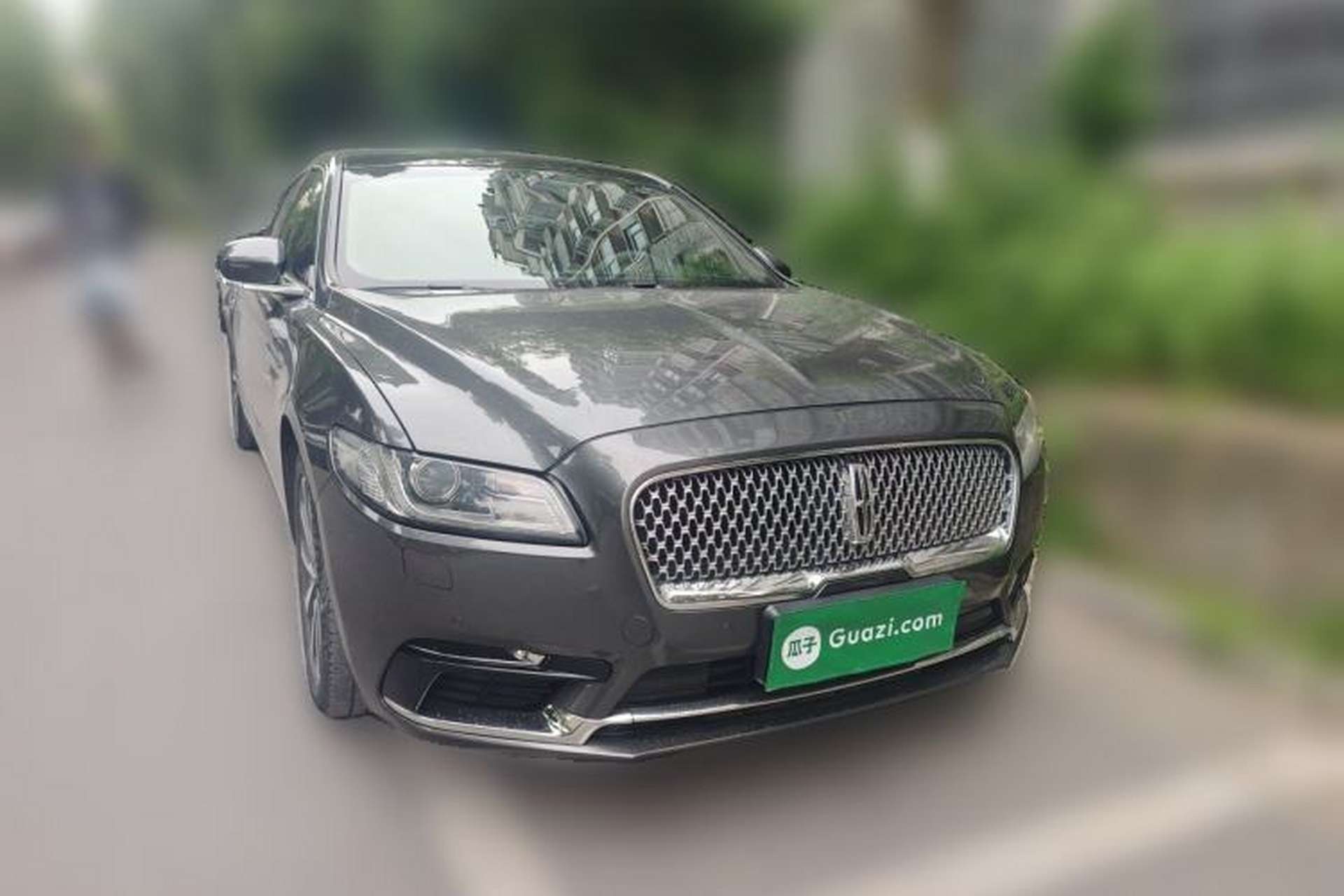 Used Lincoln Continental 2017 2.0T Two-Wheel Drive Deluxe Edition Front Right 45 Deg