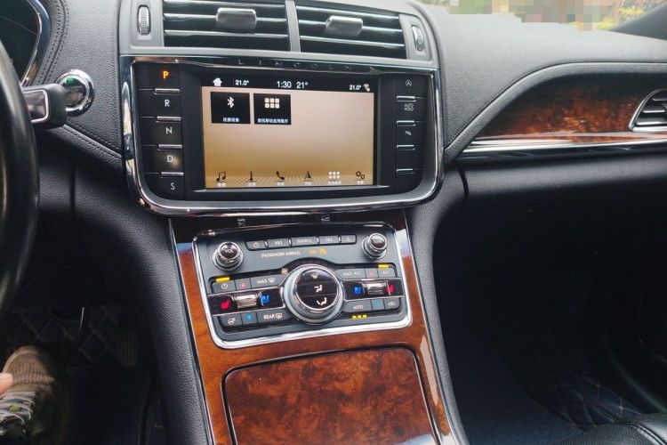 Used Lincoln Continental 2017 2.0T Two-Wheel-Drive Luxury Edition Gear Lever