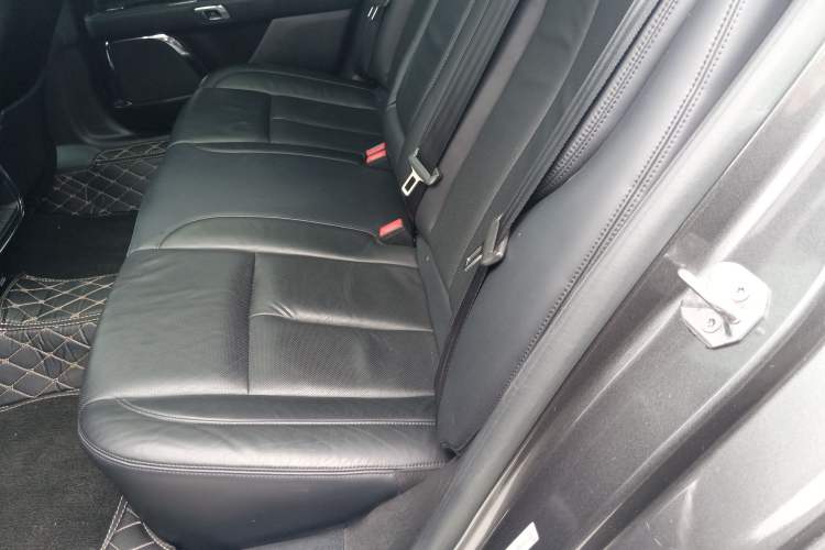 Used Lincoln Continental 2017 2.0T Two-Wheel Drive Deluxe Edition Left Rear Seat