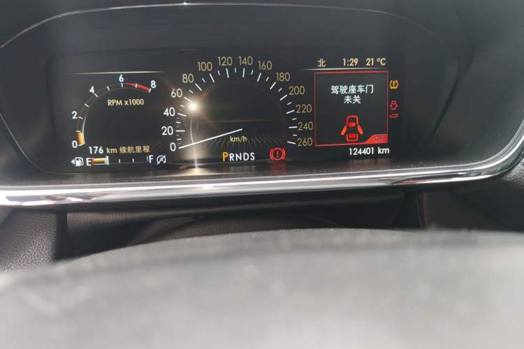 Used Lincoln Continental 2017 2.0T Two-Wheel-Drive Luxury Edition Odometer Close Up