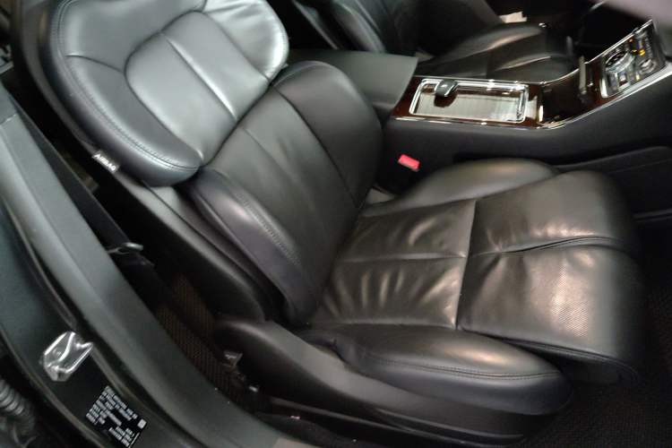Used Lincoln Continental 2017 3.0T Four-Wheel Drive Prestige Edition Right Front Seat