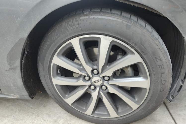 Used Lincoln Continental 2017 2.0T Two-Wheel Drive Deluxe Edition Right Front Wheel Hub