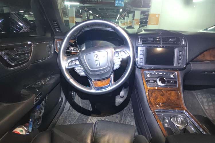 Used Lincoln Continental 2017 3.0T Four-Wheel Drive Prestige Edition Steering Wheel
