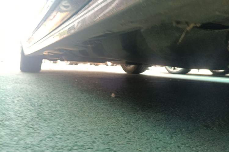 Used Lincoln Continental  Chassis Front Right