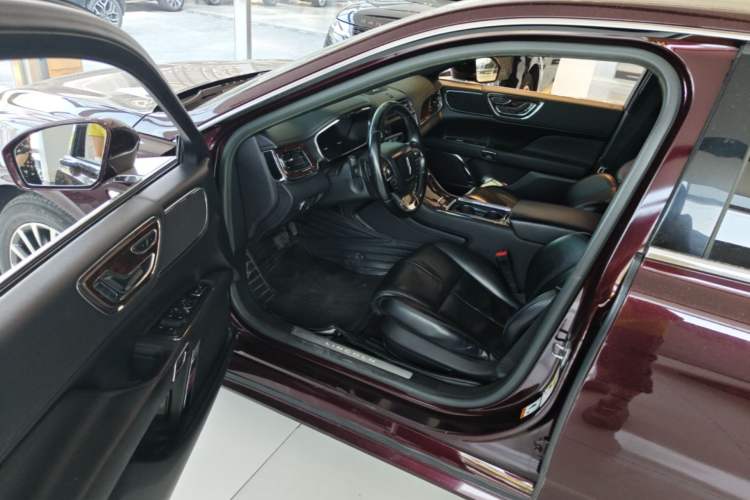 Used Lincoln Continental 2017 2.0T Two-Wheel-Drive Luxury Edition Driver Seat