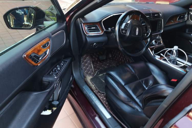 Used Lincoln Continental 2017 2.0T Two-Wheel Drive Deluxe Edition Driver Seat