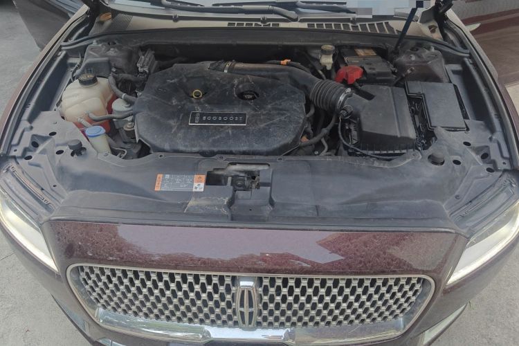 Used Lincoln Continental 2017 2.0T Two-Wheel-Drive Luxury Edition Engine Bay