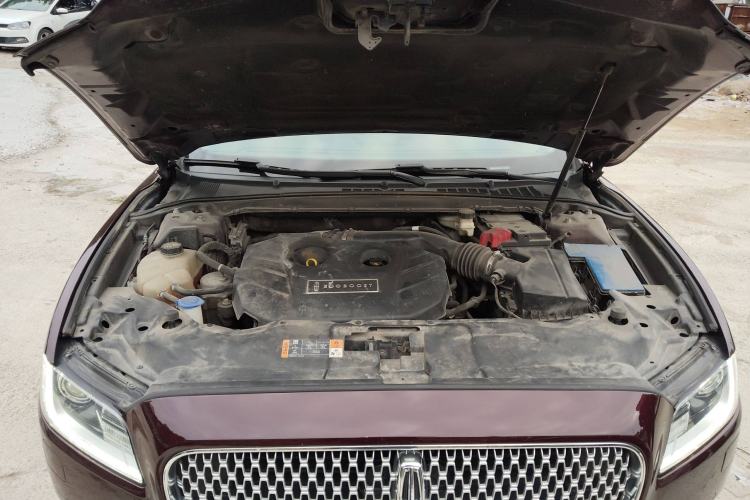 Used Lincoln Continental 2017 2.0T Two-Wheel Drive Deluxe Edition Engine Bay