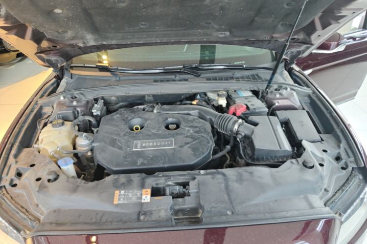 Used Lincoln Continental 2017 2.0T Two-Wheel-Drive Luxury Edition Engine Bay