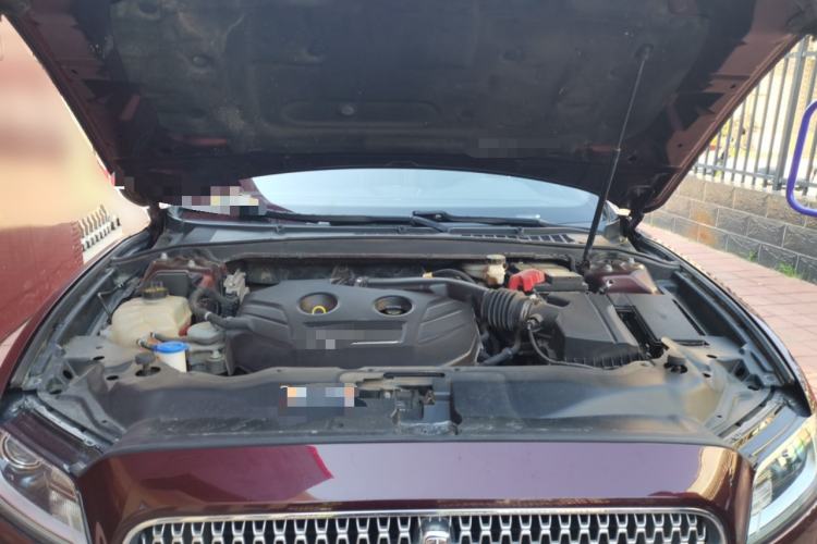 Used Lincoln Continental 2017 2.0T Two-Wheel Drive Deluxe Edition Engine Bay