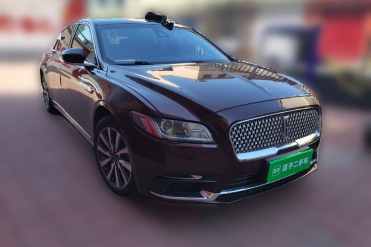 Used Lincoln Continental 2017 2.0T Two-Wheel Drive Deluxe Edition Front Right 45 Deg