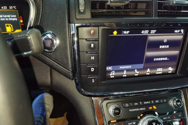 Used Lincoln Continental 2017 2.0T Two-Wheel Drive Deluxe Edition Gear Lever