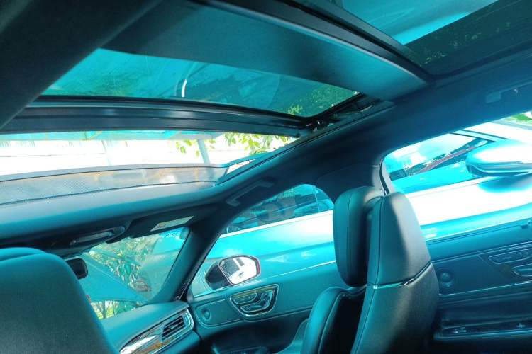 Used Lincoln Continental  Headliner