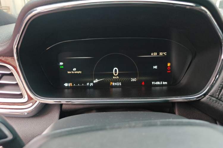 Used Lincoln Continental 2017 2.0T Two-Wheel Drive Deluxe Edition Instrument Cluster