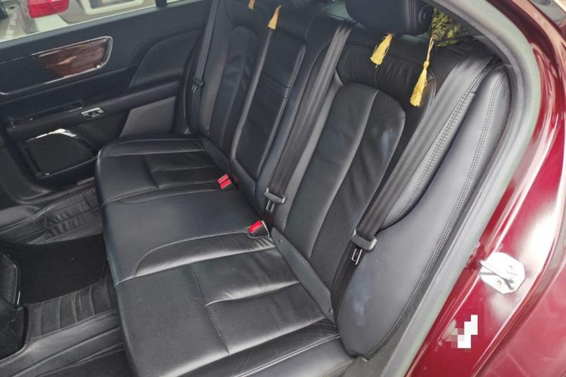 Used Lincoln Continental 2017 2.0T Two-Wheel Drive Deluxe Edition Interior 4