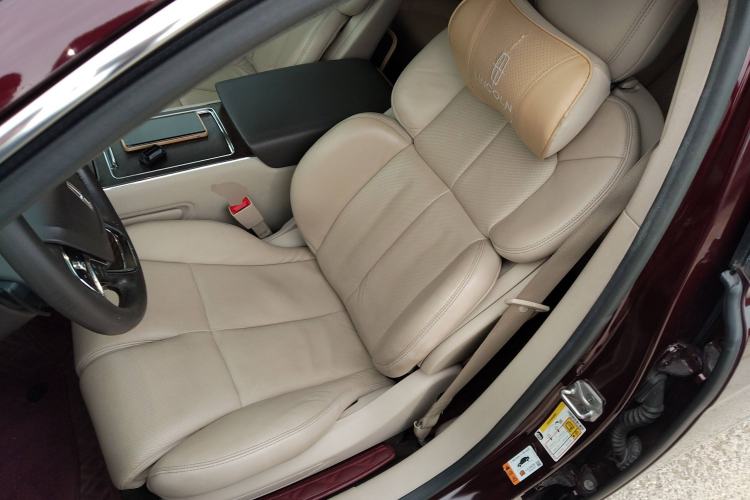 Used Lincoln Continental 2017 2.0T Two-Wheel Drive Deluxe Edition Left Front Seat