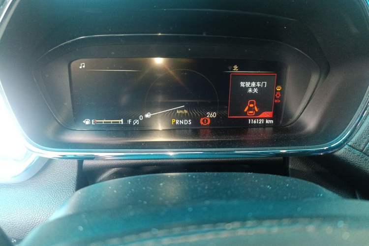 Used Lincoln Continental  Odometer Close Up