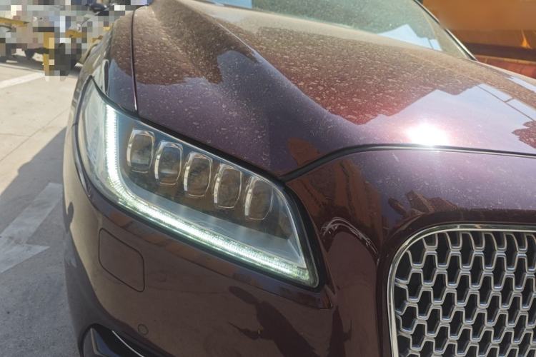 Used Lincoln Continental 2017 3.0T Four-Wheel Drive Prestige Edition Right Front Headlight