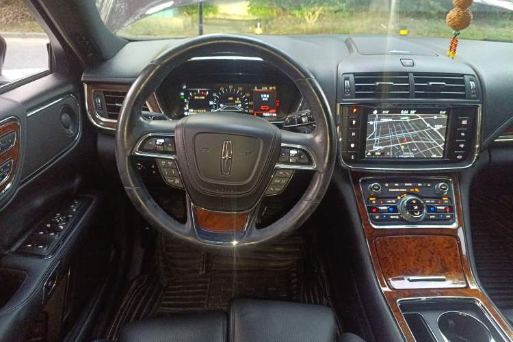 Used Lincoln Continental 2017 3.0T Four-Wheel Drive Prestige Edition Steering Wheel