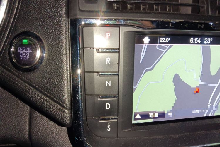 Used Lincoln Continental 2017 3.0T Four-Wheel Drive Prestige Edition Gear Lever
