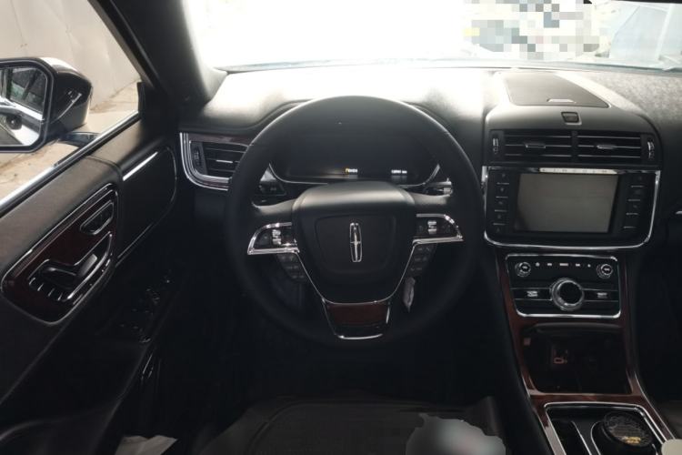 Used Lincoln Continental 2017 2.0T Two-Wheel-Drive Luxury Edition Steering Wheel