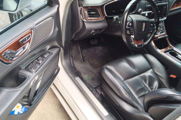 Used Lincoln Continental 2017 2.0T Two-Wheel Drive Deluxe Edition Driver Seat