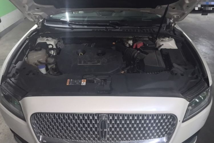 Used Lincoln Continental 2017 2.0T Two-Wheel Drive Deluxe Edition Engine Bay