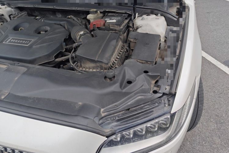 Used Lincoln Continental 2017 2.0T Two-Wheel-Drive Luxury Edition Engine Bay Left