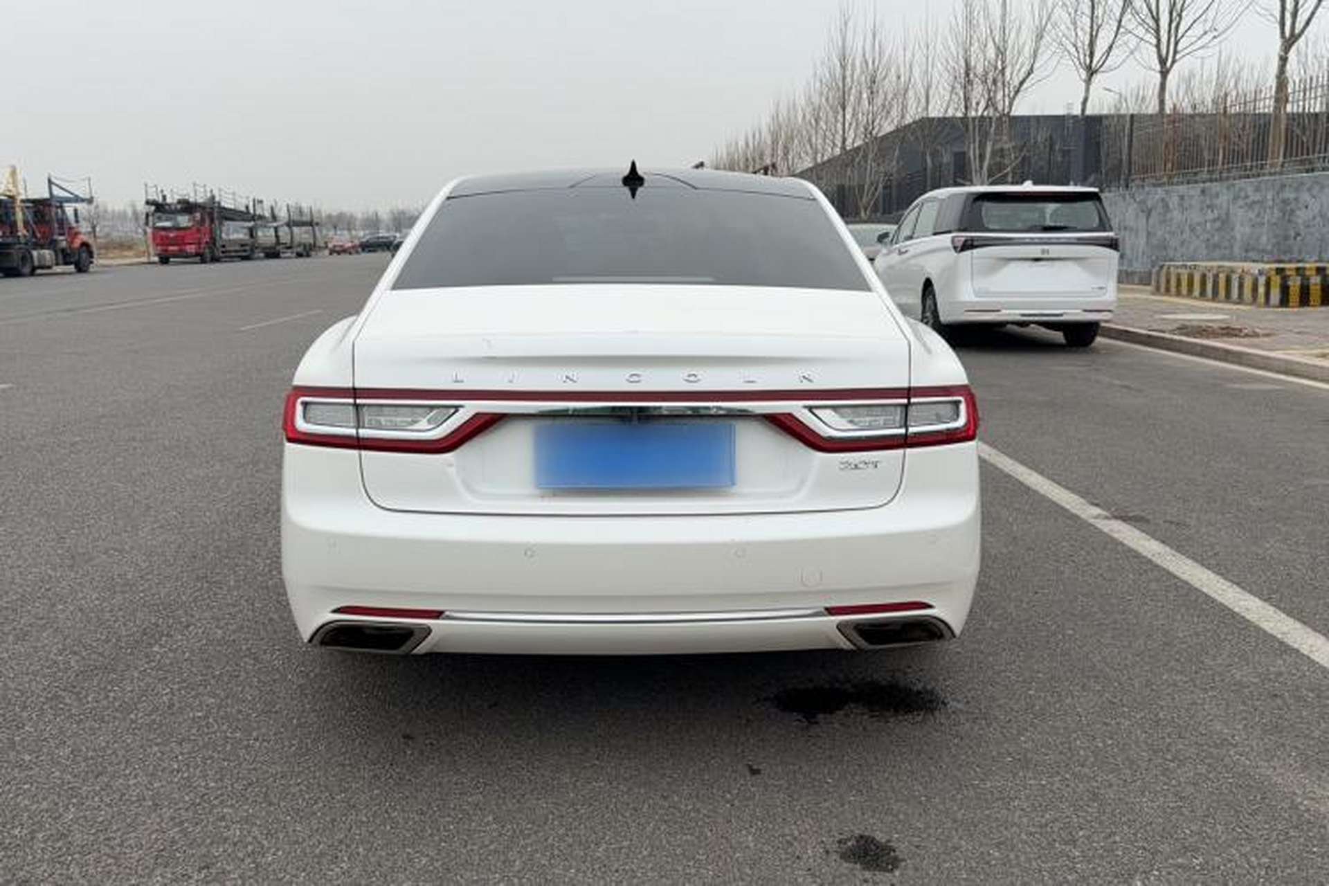 Used Lincoln Continental 2017 2.0T Two-Wheel-Drive Luxury Edition Exterior 7