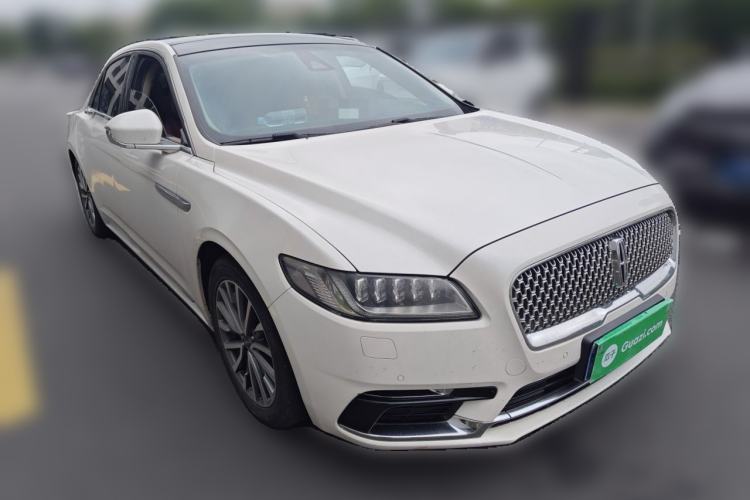 Used Lincoln Continental 2017 2.0T Two-Wheel-Drive Luxury Edition Front Right 45 Deg
