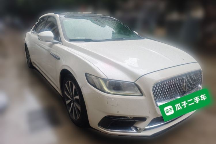Used Lincoln Continental 2017 2.0T Two-Wheel Drive Deluxe Edition Front Right 45 Deg