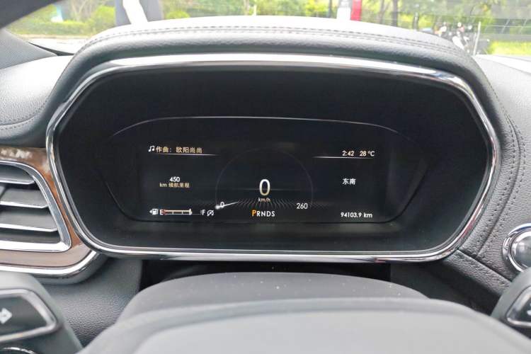 Used Lincoln Continental 2017 2.0T Two-Wheel Drive Deluxe Edition Instrument Cluster