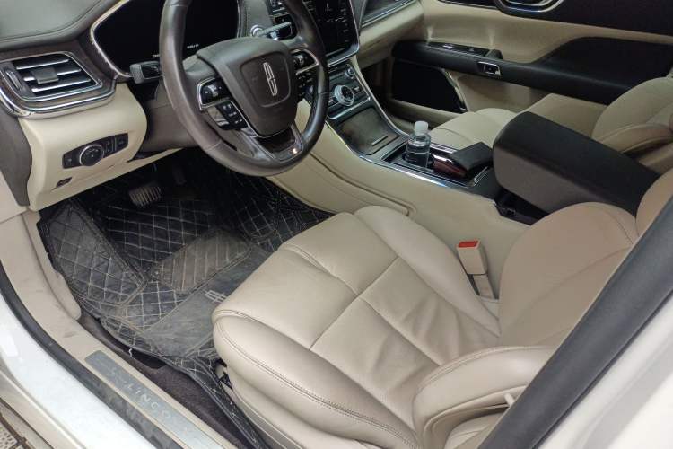 Used Lincoln Continental 2017 2.0T Two-Wheel Drive Deluxe Edition Left Front Seat