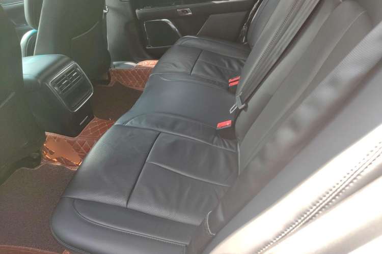 Used Lincoln Continental 2017 2.0T Two-Wheel-Drive Luxury Edition Left Rear Seat