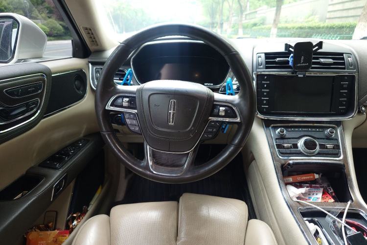 Used Lincoln Continental 2017 2.0T Two-Wheel Drive Prestige Edition Steering Wheel