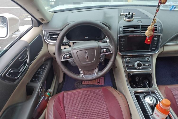Used Lincoln Continental 2017 2.0T Two-Wheel-Drive Luxury Edition Steering Wheel