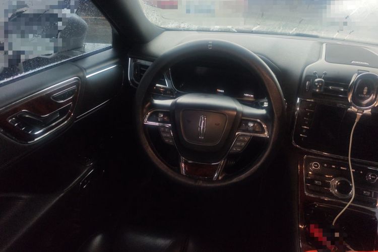 Used Lincoln Continental 2017 2.0T Two-Wheel Drive Deluxe Edition Steering Wheel