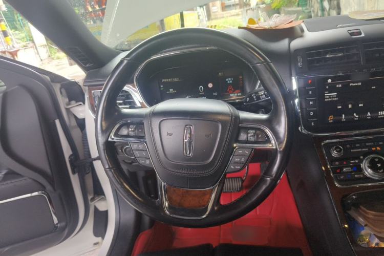 Used Lincoln Continental 2017 2.0T Two-Wheel Drive Prestige Edition Steering Wheel