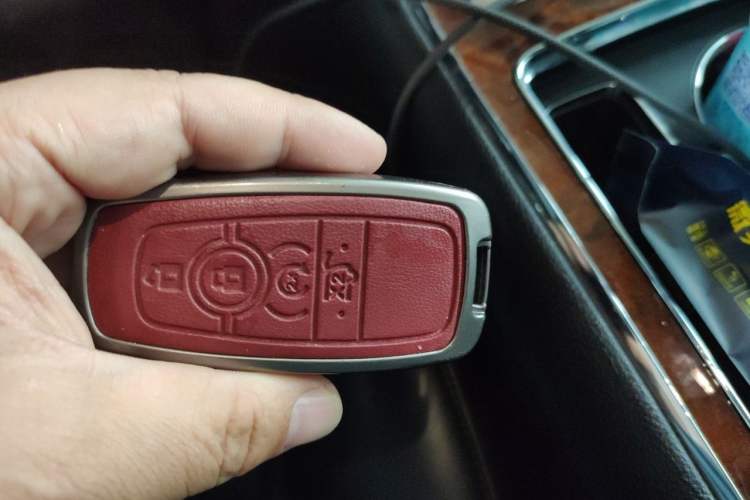 Used Lincoln Continental 2017 2.0T Two-Wheel Drive Deluxe Edition Vehicle Key