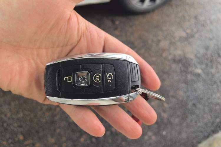 Used Lincoln Continental 2017 2.0T Two-Wheel Drive Deluxe Edition Vehicle Key