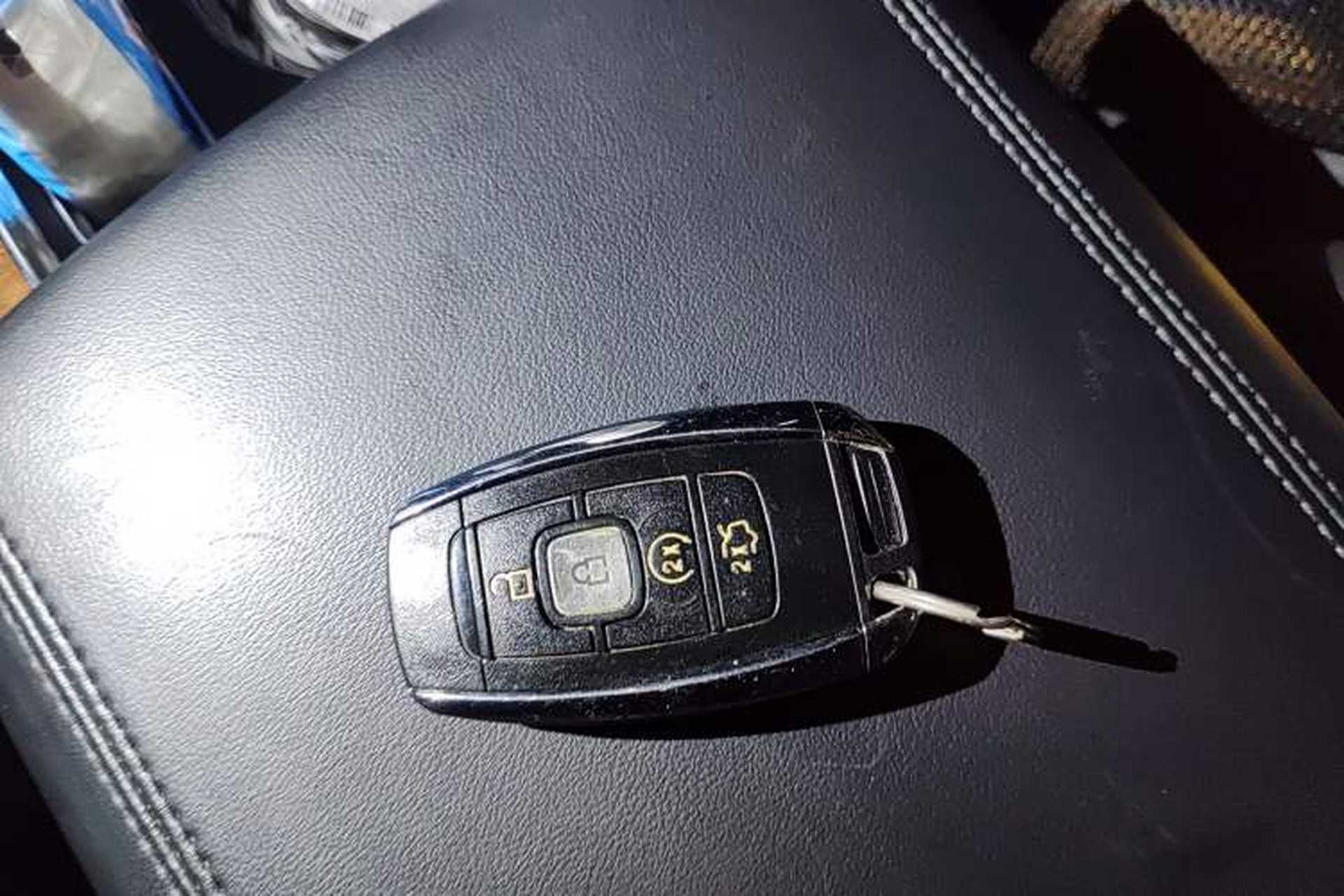 Used Lincoln Continental 2017 2.0T Two-Wheel Drive Prestige Edition Vehicle Key