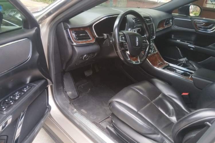 Used Lincoln Continental 2018 2.0T Two-Wheel Drive Deluxe Edition Driver Seat