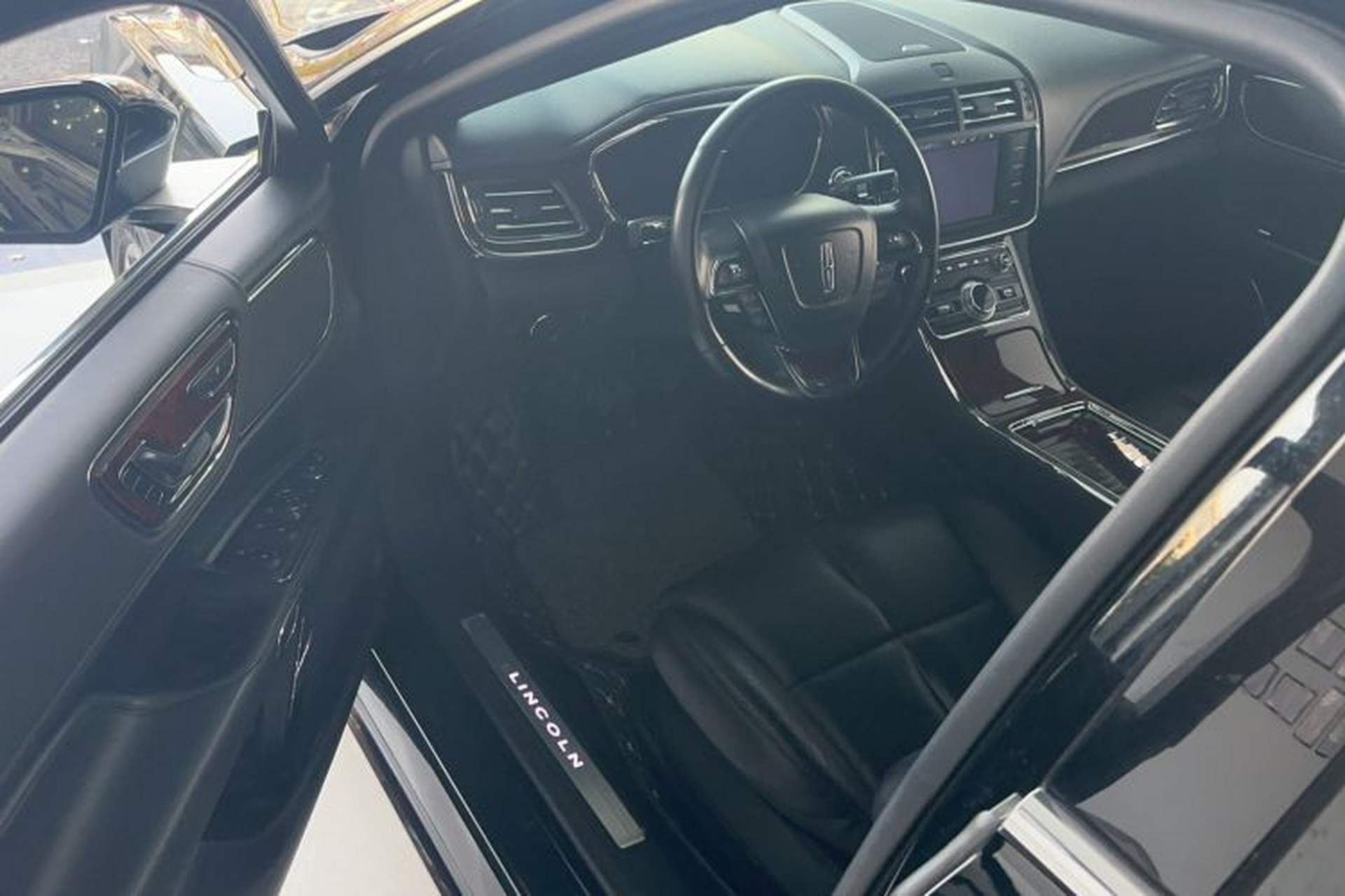 Used Lincoln Continental 2018 2.0T Two-Wheel Drive Deluxe Edition Driver Seat