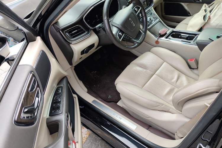 Used Lincoln Continental 2018 2.0T Two-Wheel Drive Deluxe Edition Driver Seat