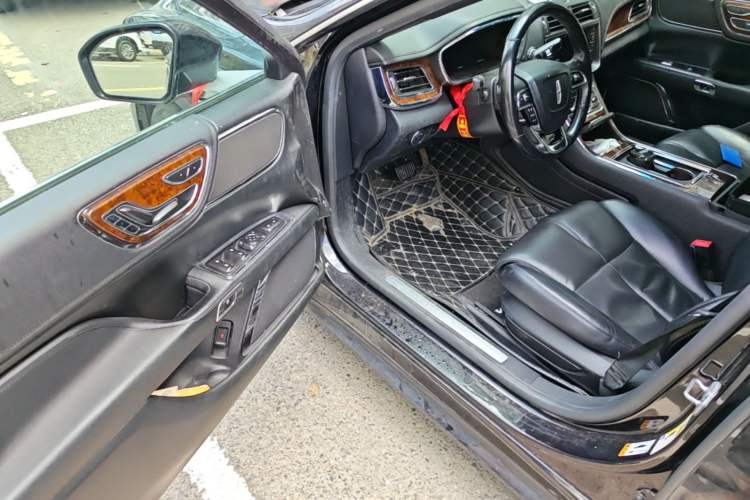 Used Lincoln Continental 2018 2.0T Two-Wheel Drive Deluxe Edition Driver Seat