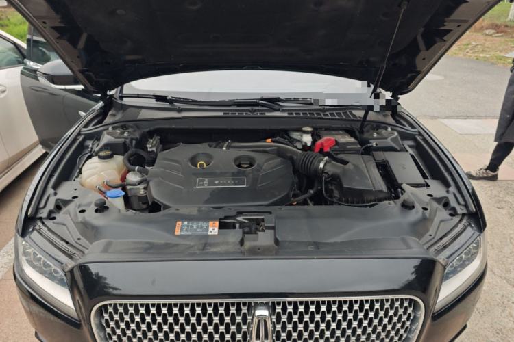 Used Lincoln Continental 2018 2.0T Two-Wheel Drive Prestige Edition Engine Bay