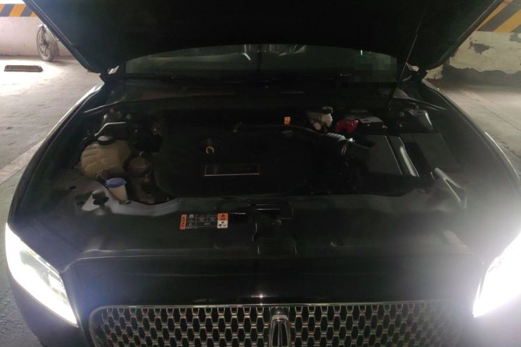Used Lincoln Continental 2018 2.0T Two-Wheel Drive Deluxe Edition Engine Bay
