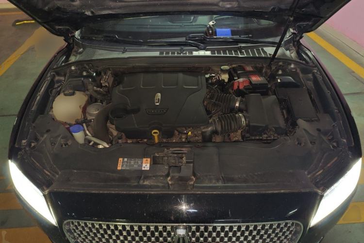 Used Lincoln Continental 2018 3.0T Four-Wheel Drive Prestige Edition Engine Bay